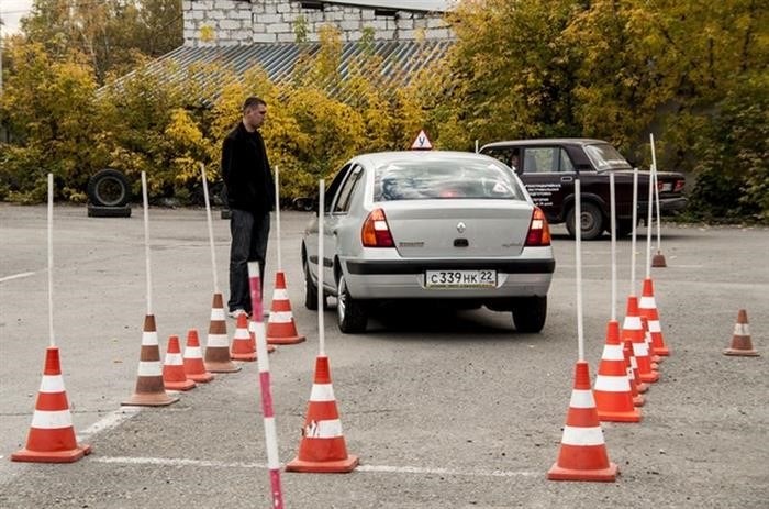 Что может произойти, если экзамен в автошколе не был сдан